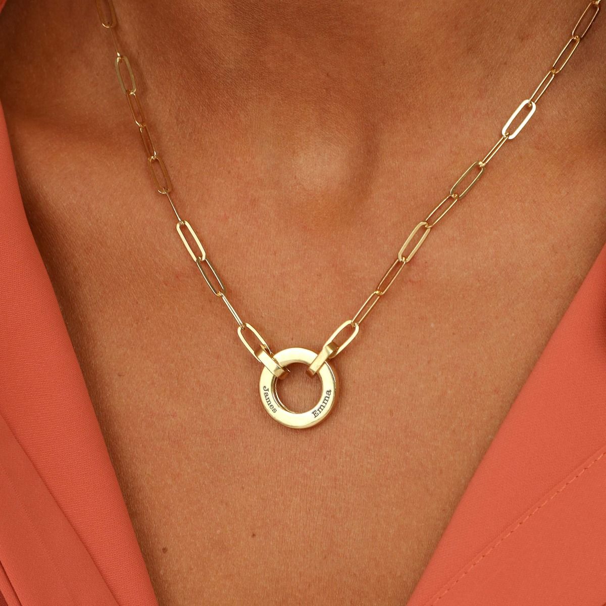 Family top circle necklace